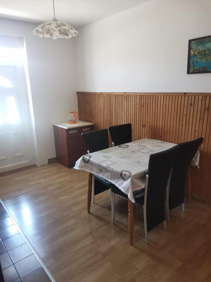 Apartmán Emily Biograd Na Moru Exteriér fotografie
