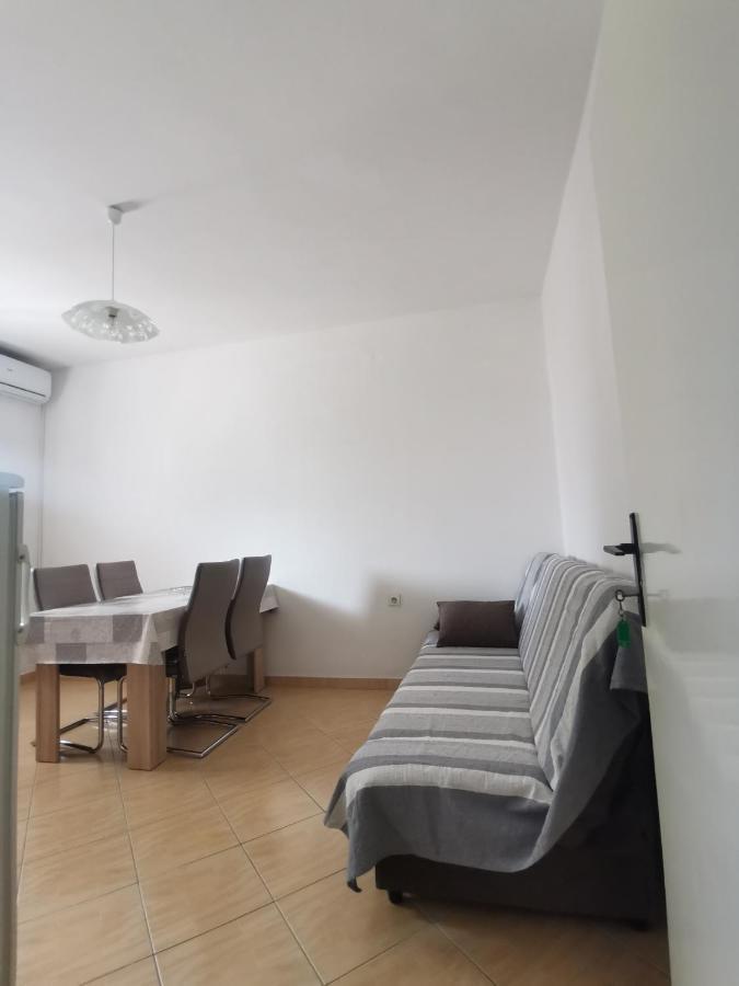 Apartmán Emily Biograd Na Moru Exteriér fotografie